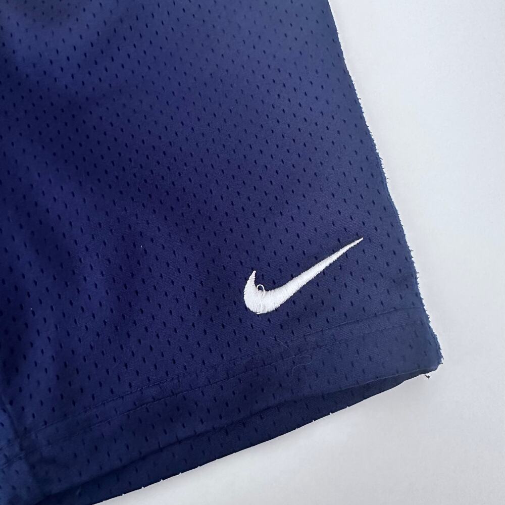 Under Armour shorts - Picture 2 of 4